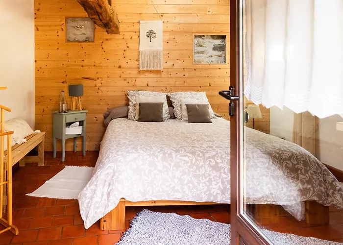 L'instant Jardin Bed & Breakfast 3*